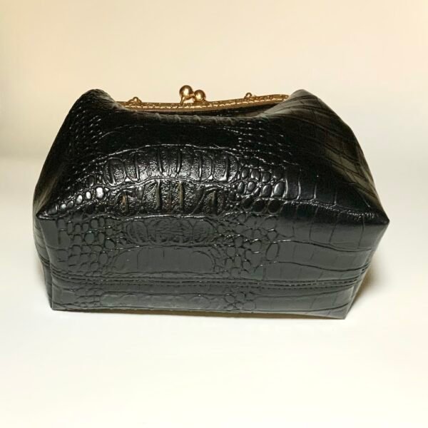 Crocodile Clutch Base
